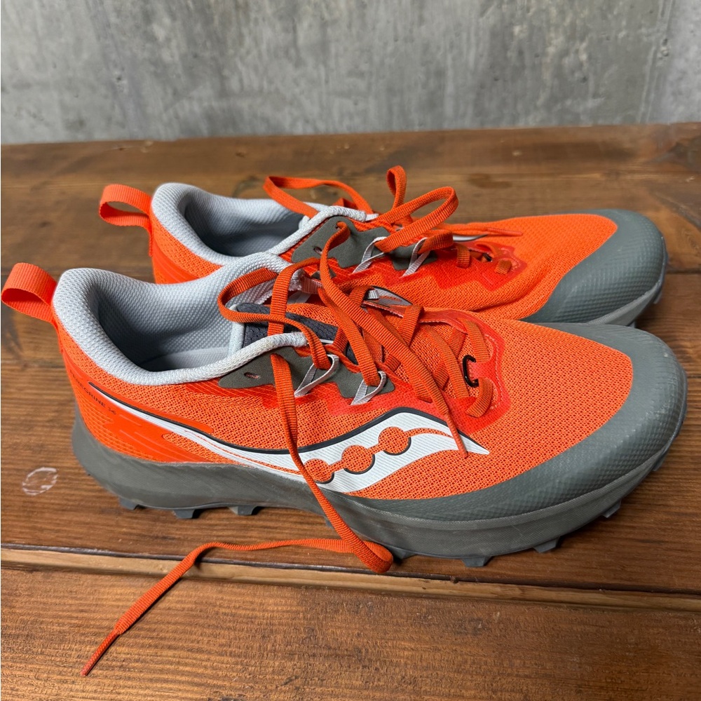 Saucony Peregrine 14 - Men’s 10 - Vibrant Orange and Gray Sneakers